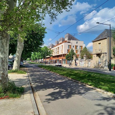 Studio Avec Terrasse En Residence Calme A Dijon. Екстериор снимка